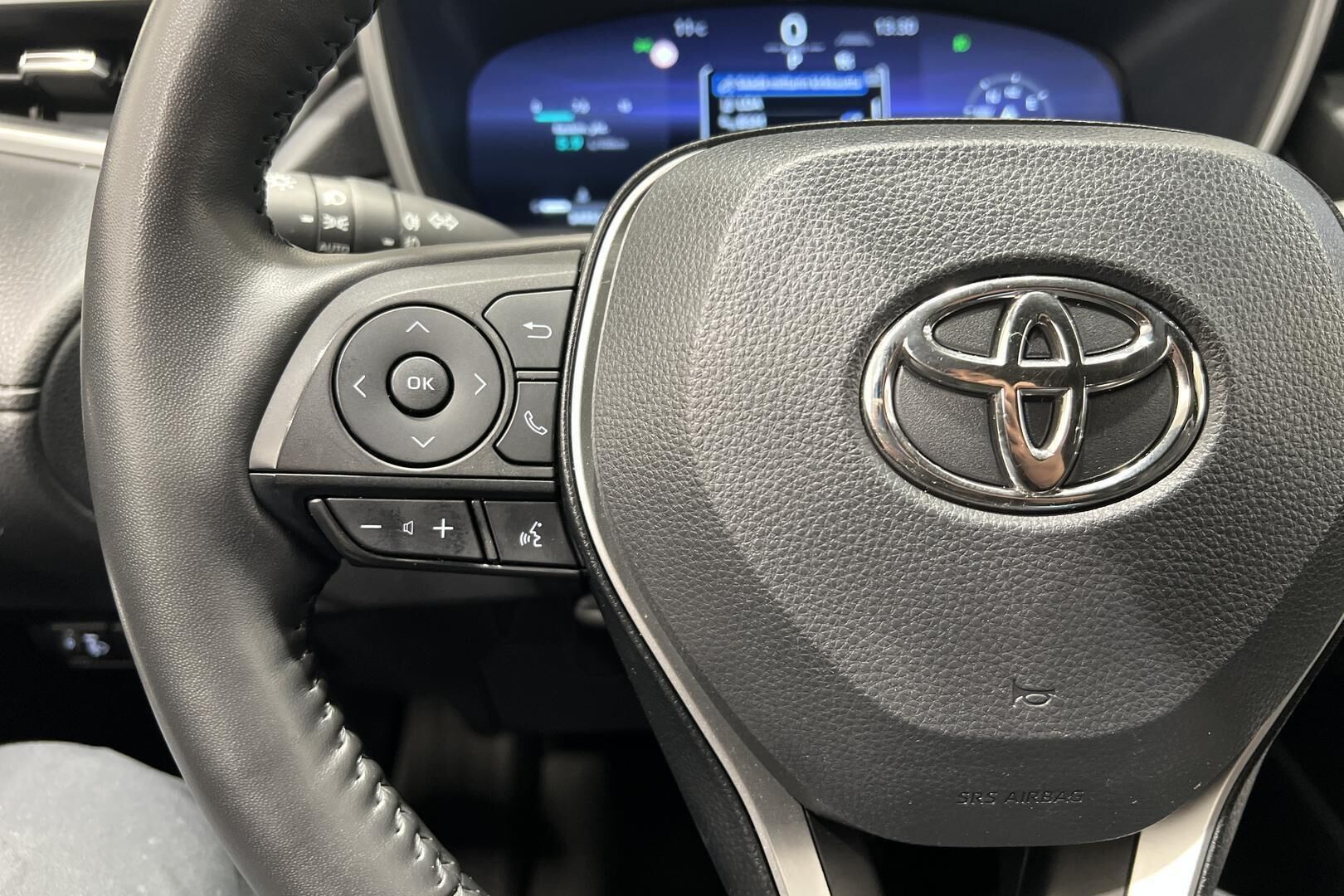 Toyota Corolla Cross iso kuva 17