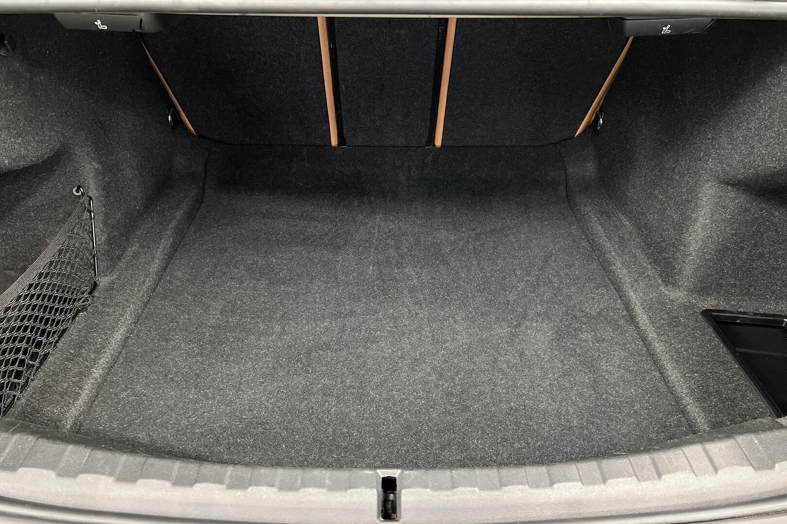 BMW 3-sarja iso kuva 15