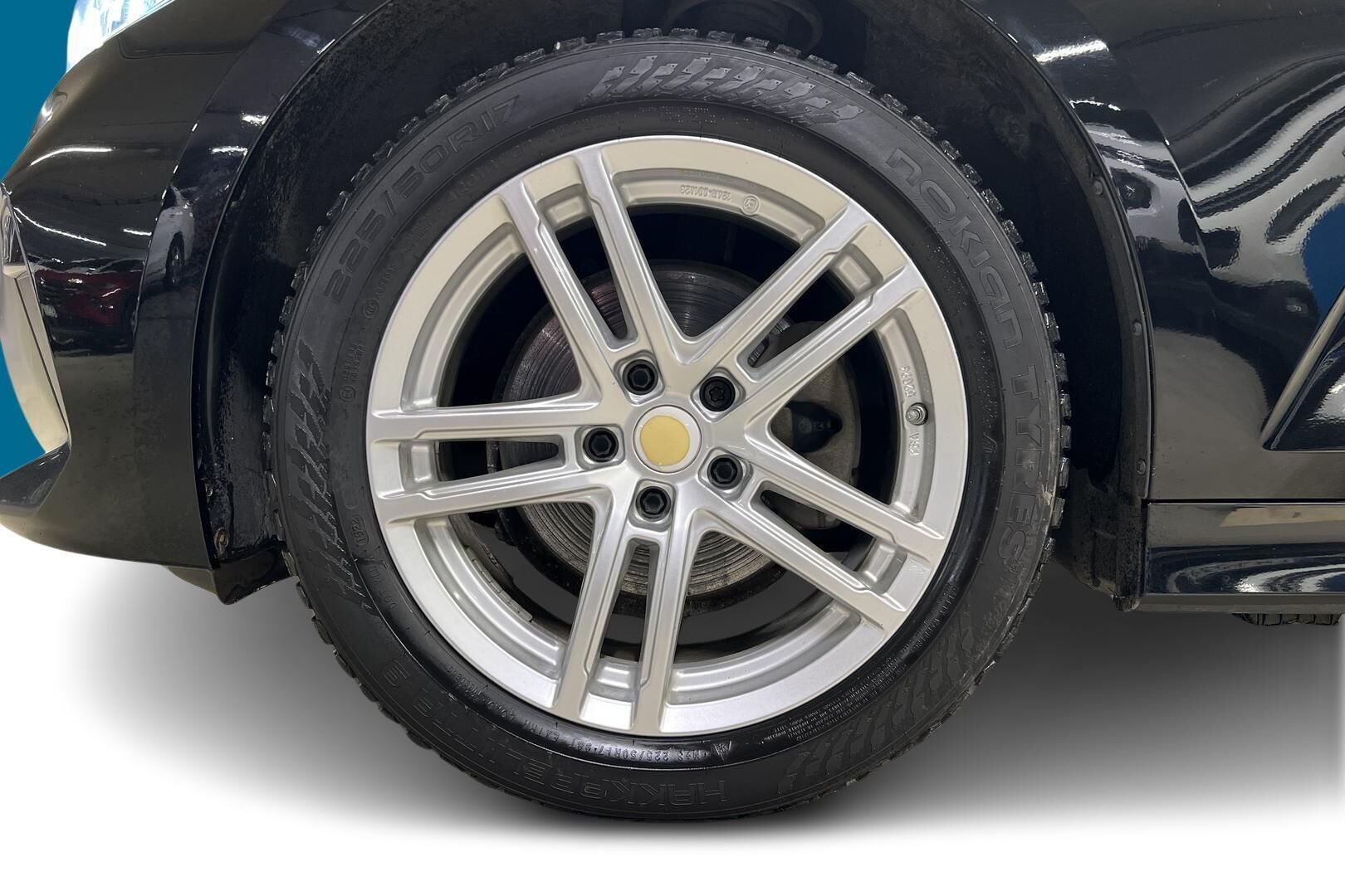 BMW 3-sarja iso kuva 4