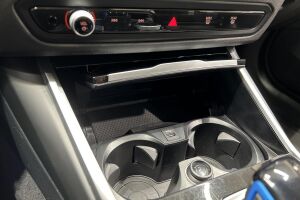 BMW i4 esikatselu 19