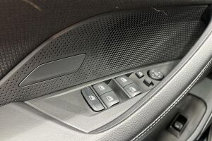 BMW i4 esikatselu 29