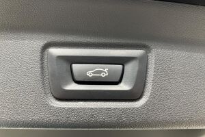 BMW i4 esikatselu 34