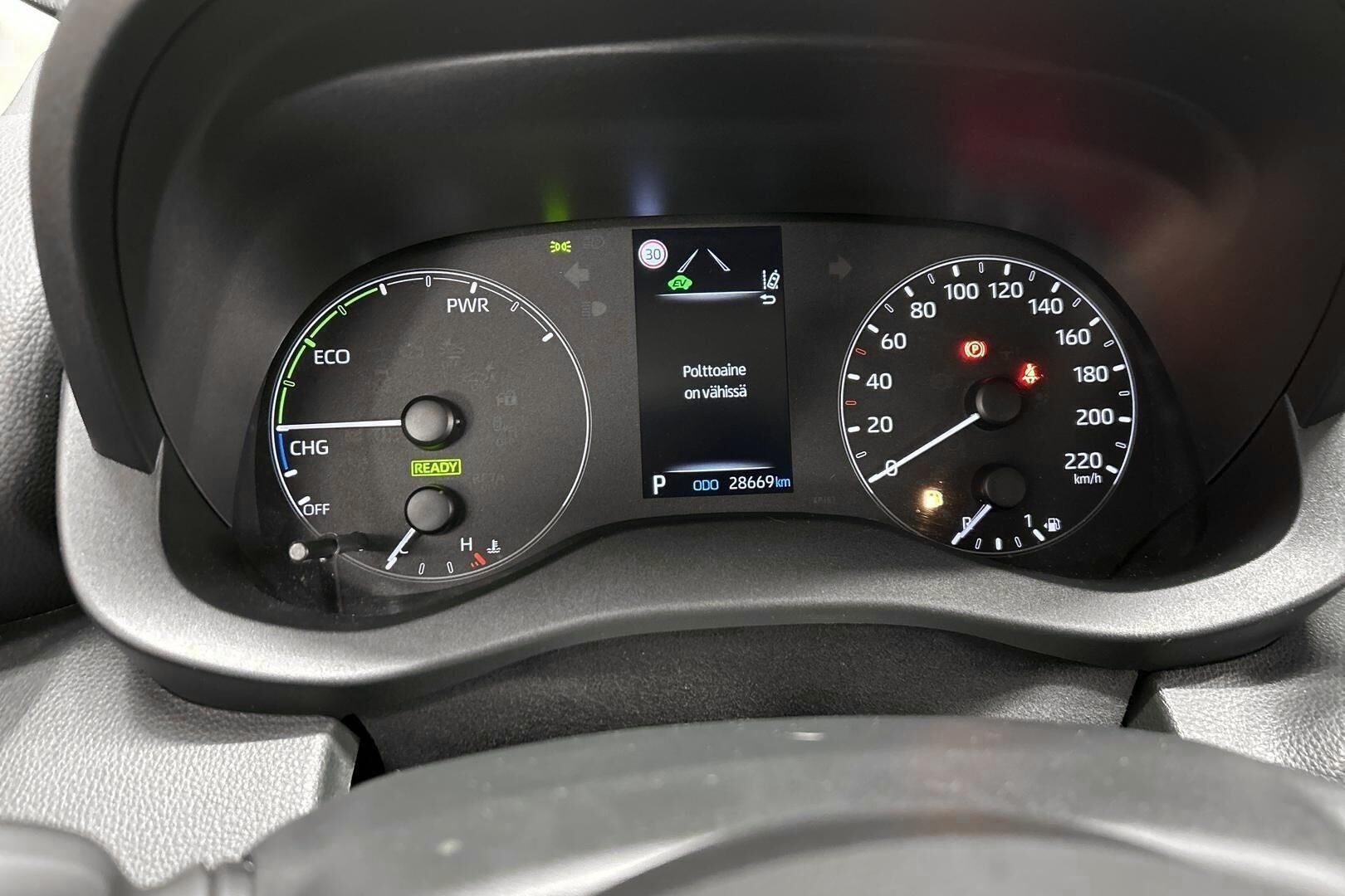 Toyota Yaris iso kuva 14