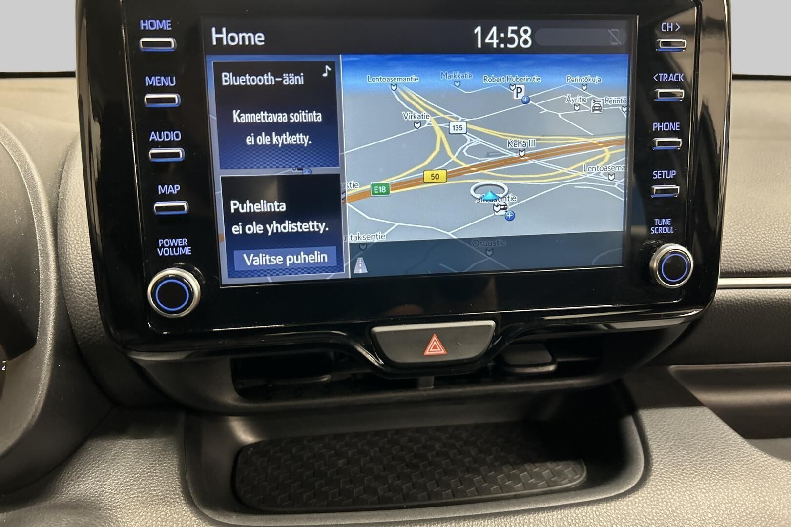Toyota Yaris iso kuva 16