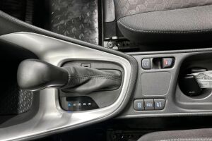 Toyota Yaris esikatselu 17