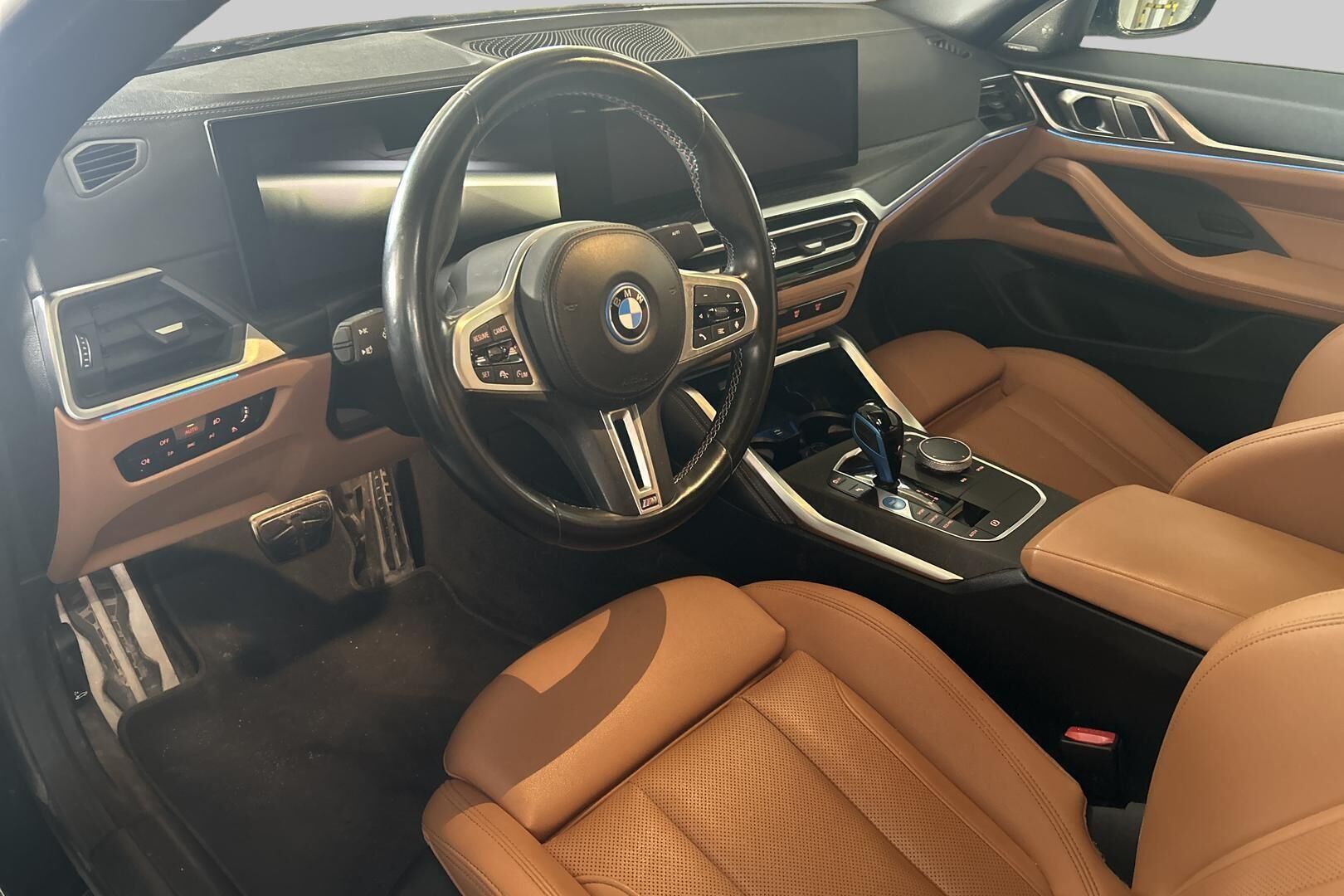 BMW i4 iso kuva 2