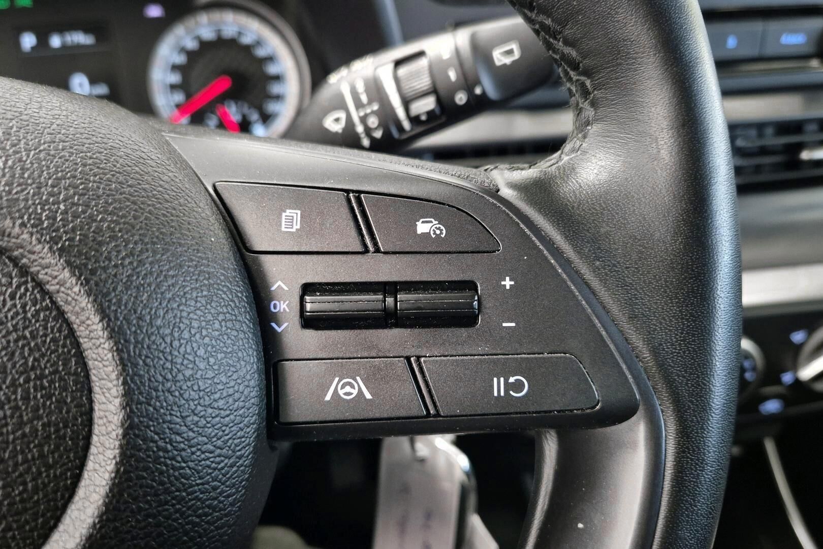 Hyundai i20 Hatchback iso kuva 18