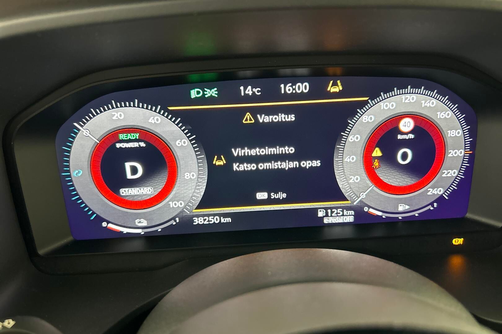 Nissan X-Trail iso kuva 30