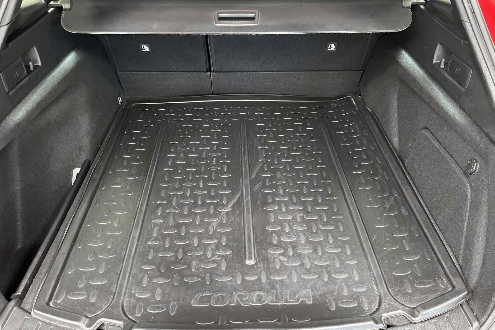 Toyota Corolla iso kuva 11