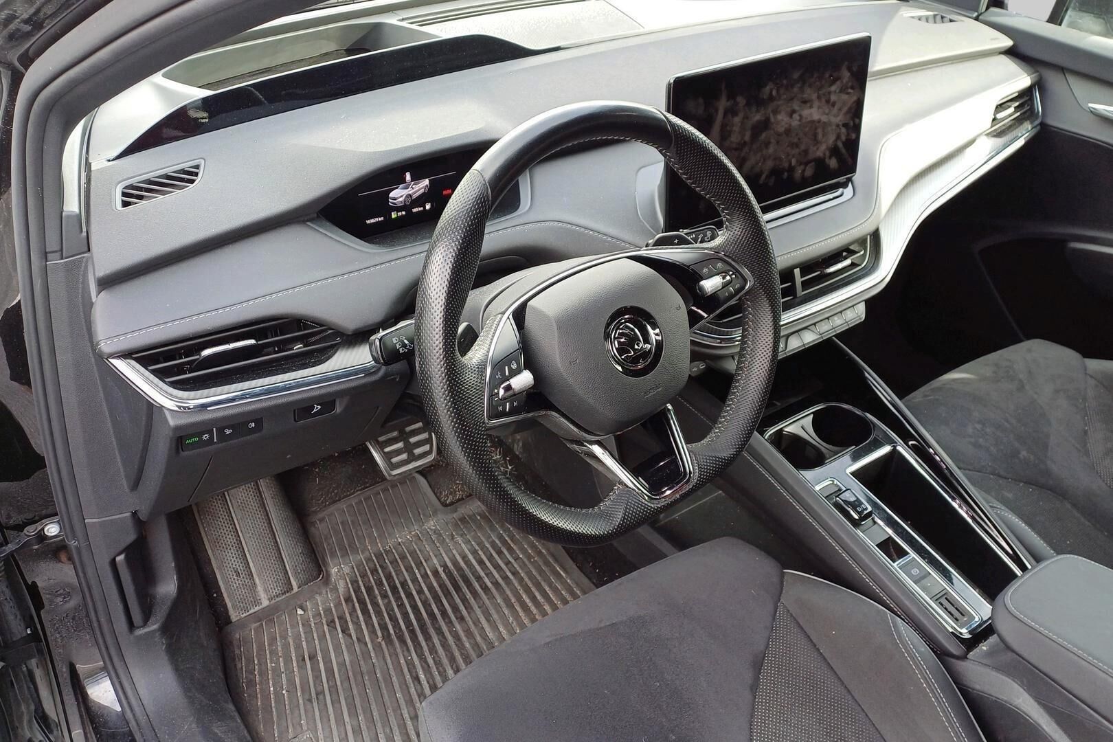 Skoda Enyaq iso kuva 2
