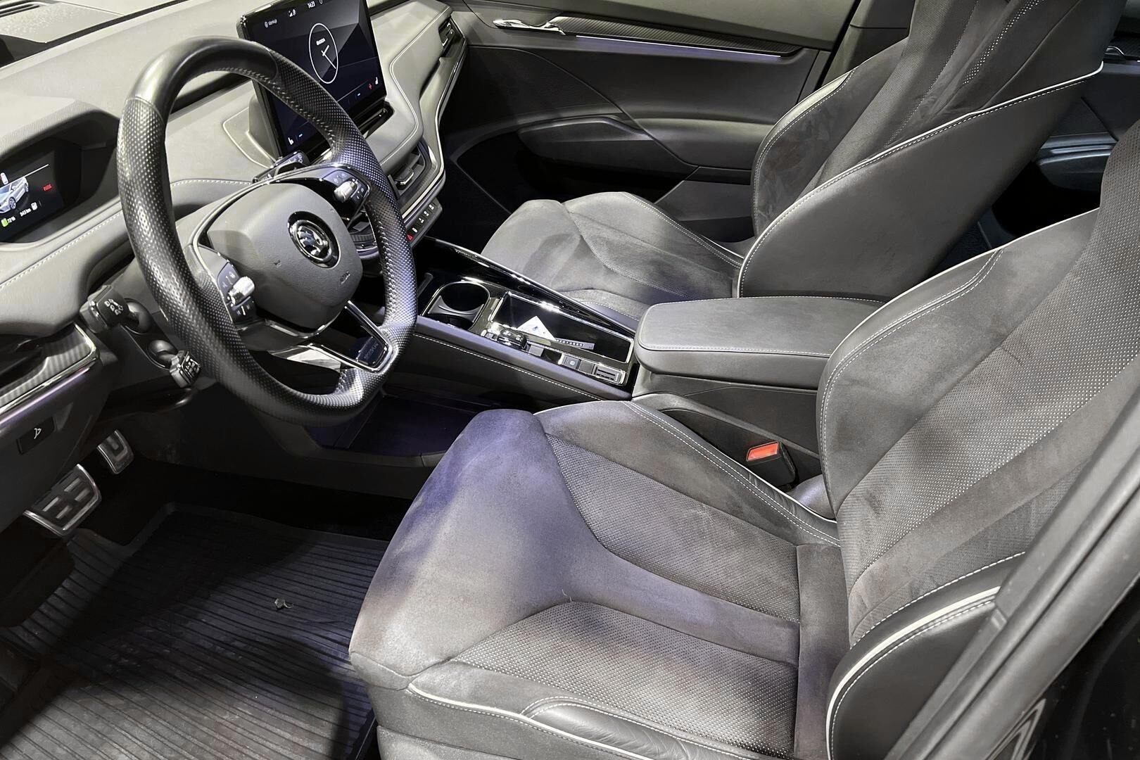 Skoda Enyaq iso kuva 8