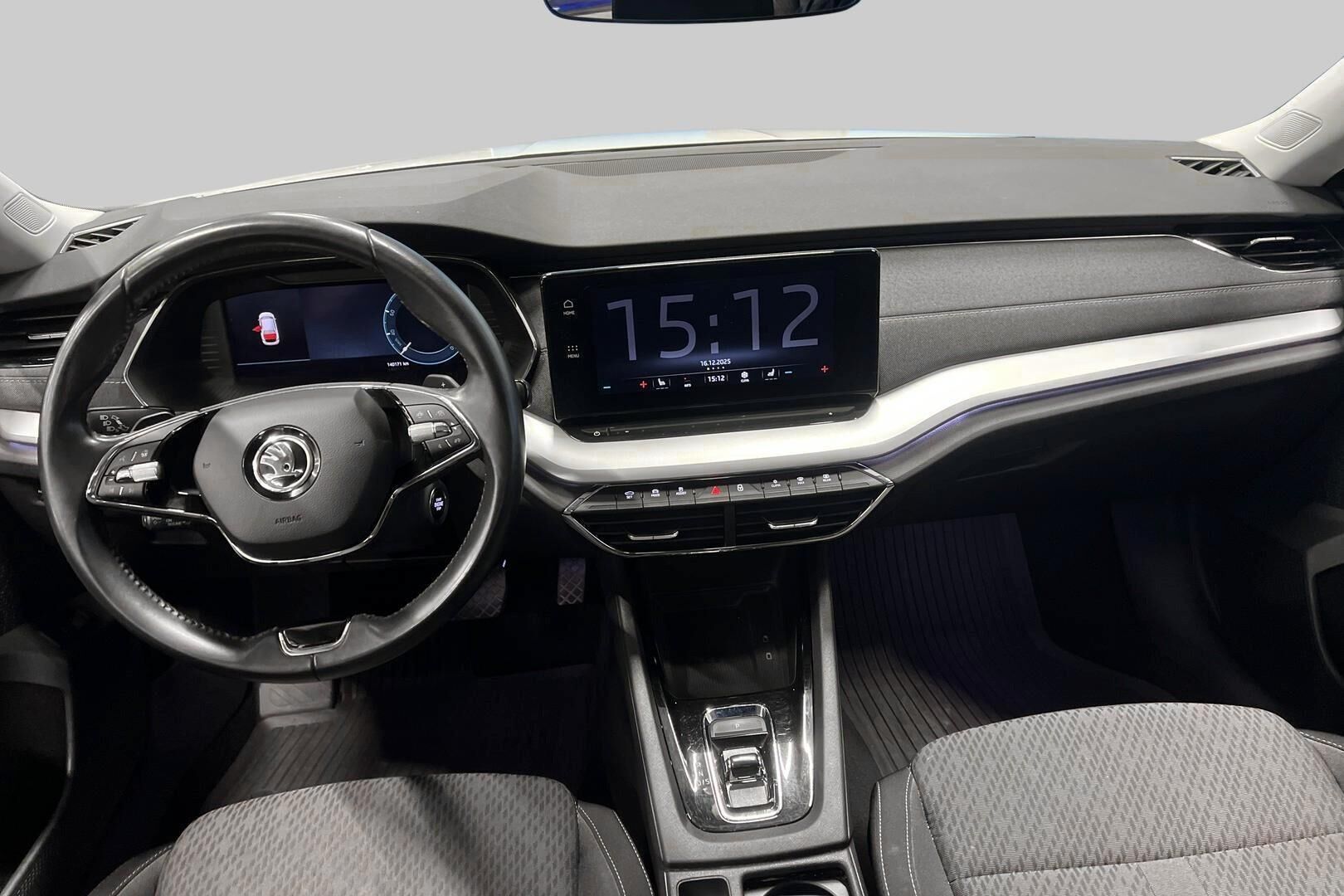 Skoda Octavia iso kuva 10