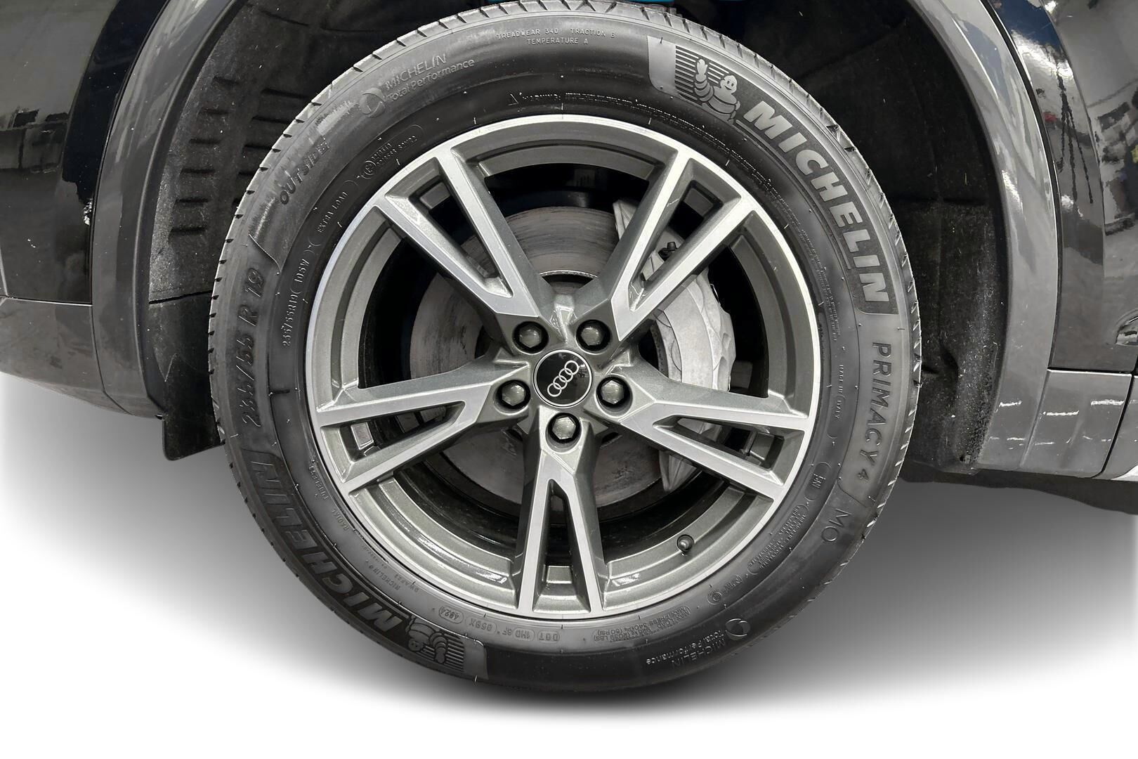 Audi Q5 iso kuva 12