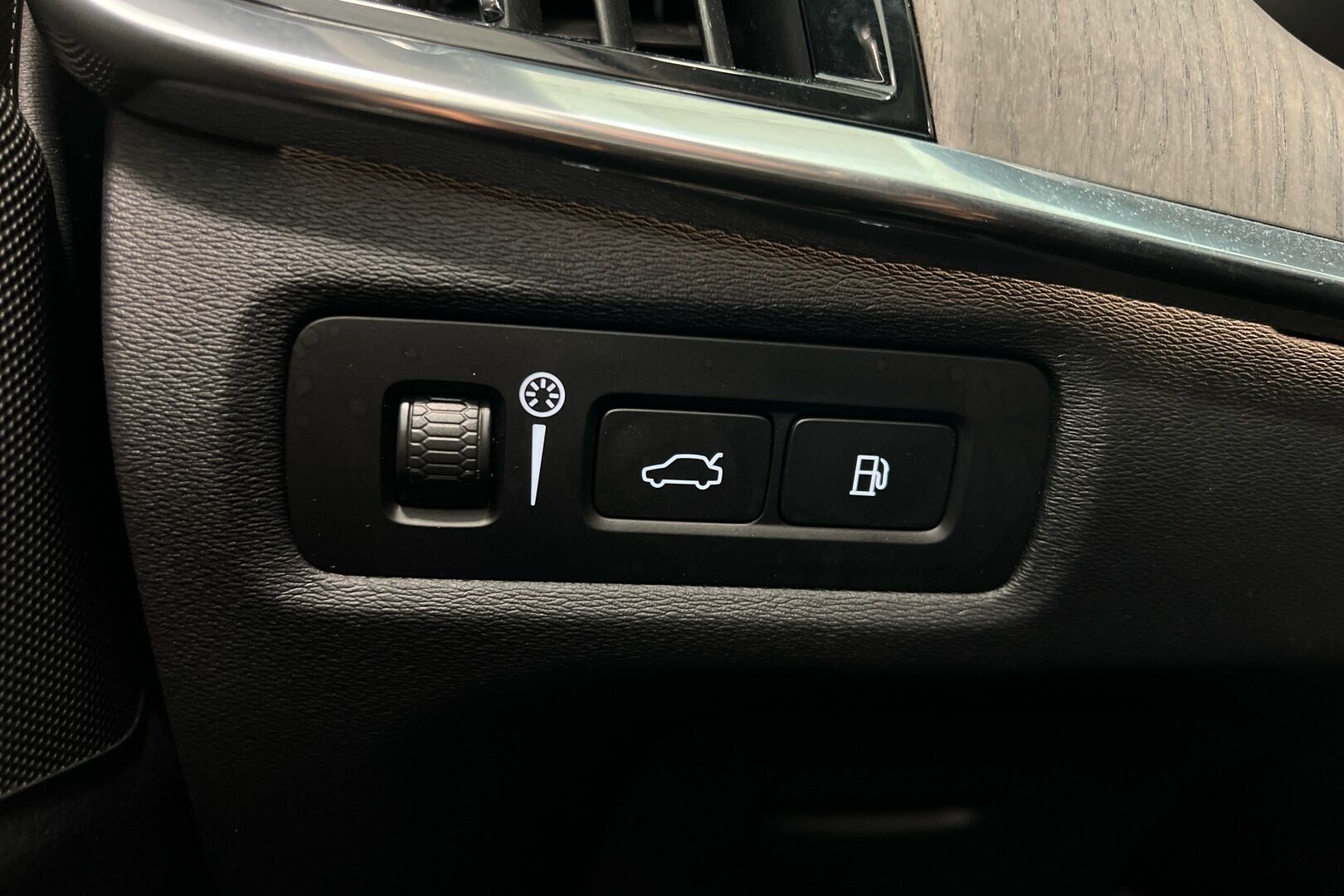 Volvo V90 iso kuva 18
