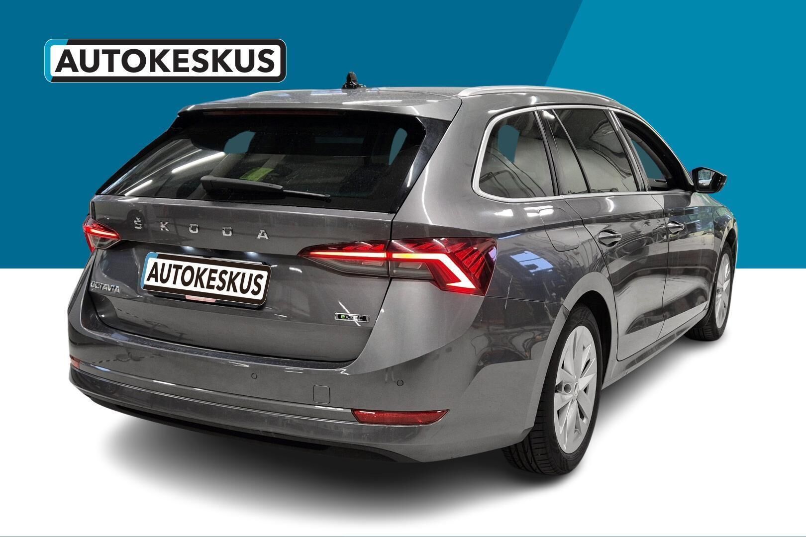 Skoda Octavia iso kuva 3