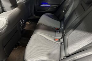 Mercedes-Benz C esikatselu 11