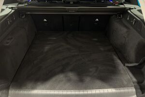 Mercedes-Benz C esikatselu 12