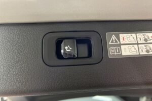 Mercedes-Benz C esikatselu 14