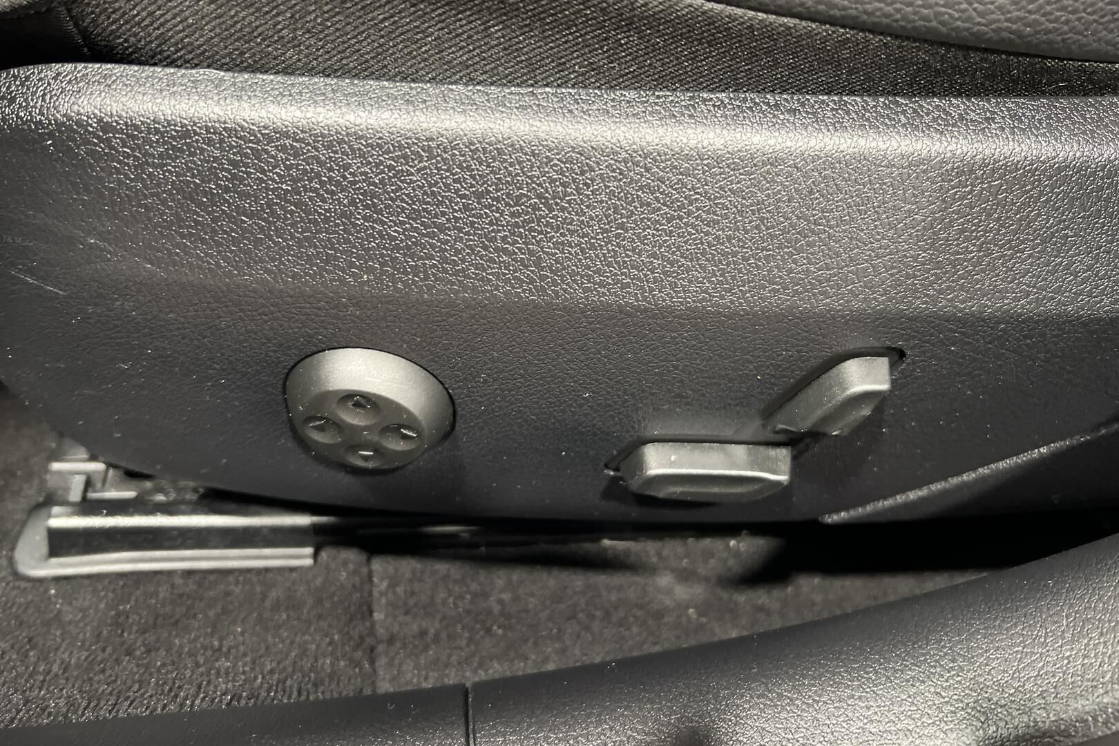 Mercedes-Benz C iso kuva 16