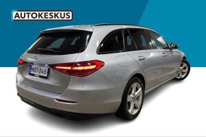 Mercedes-Benz C esikatselu 5