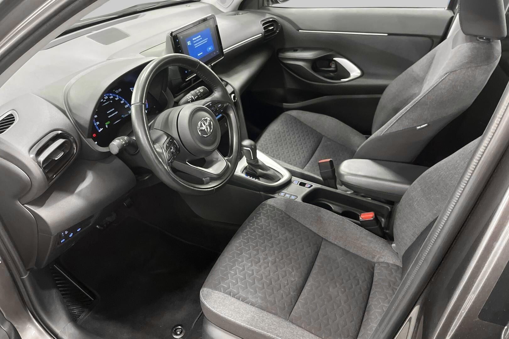 Toyota Yaris Cross iso kuva 10