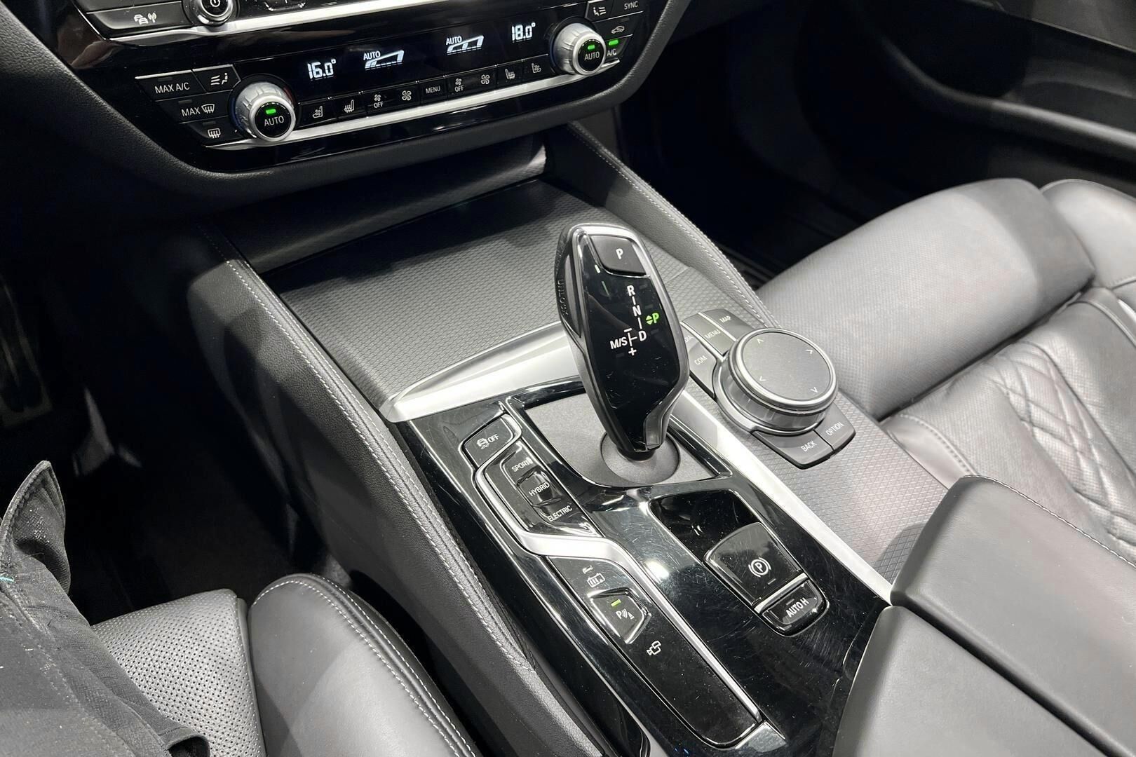 BMW 5-sarja iso kuva 18