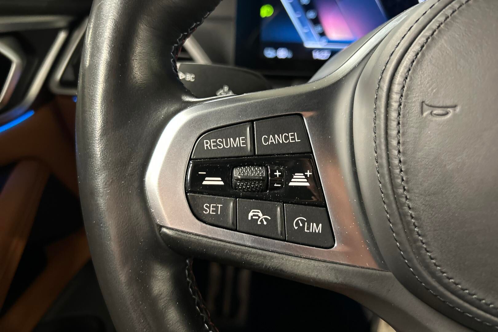 BMW i4 M50 iso kuva 18