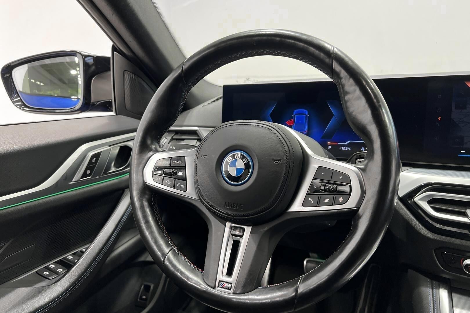 BMW I4 M50 iso kuva 33