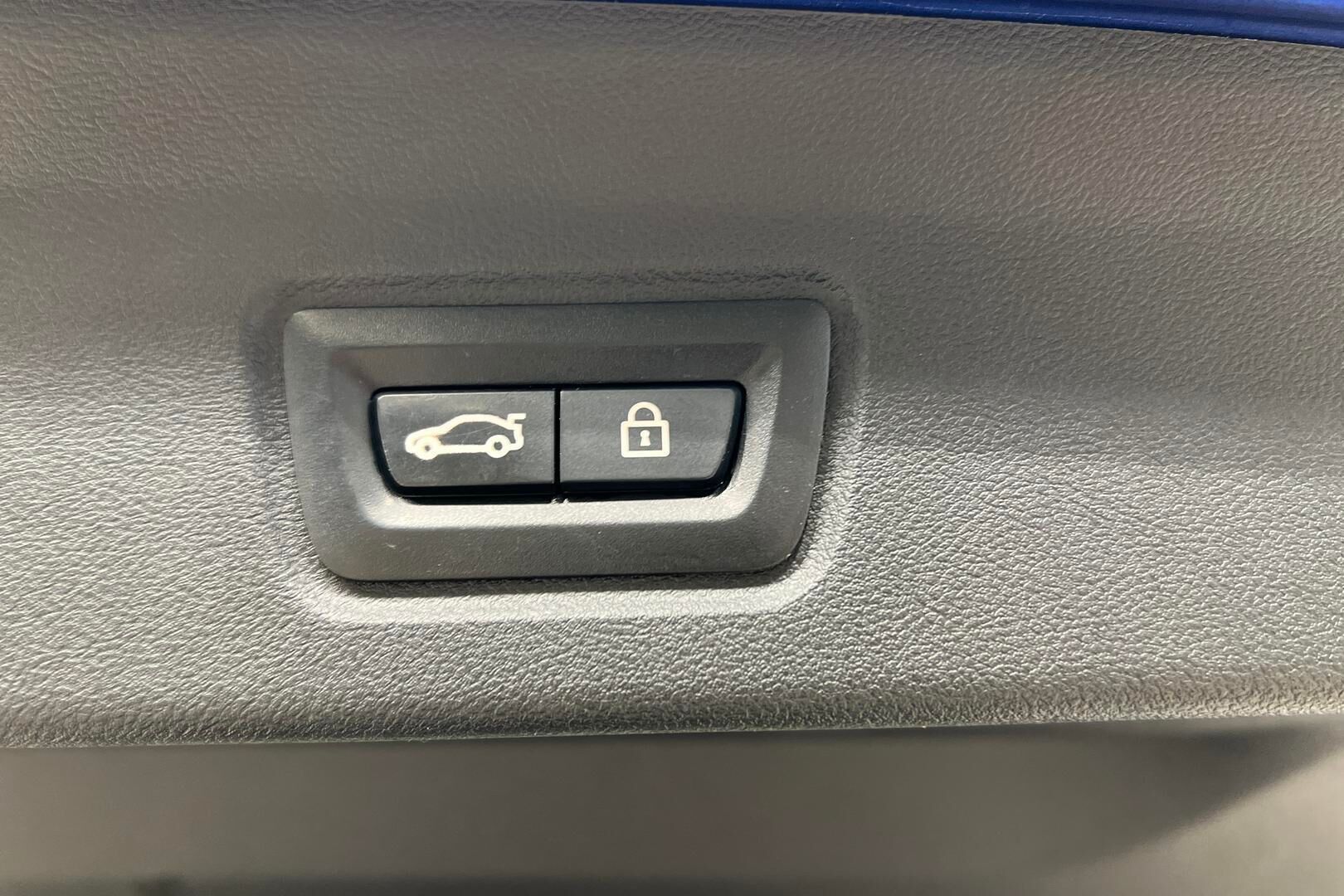 BMW I4 M50 iso kuva 35
