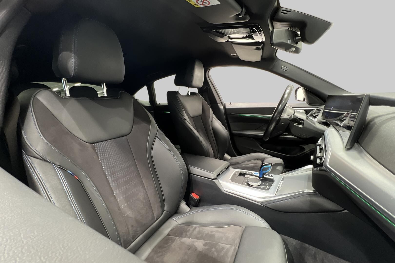 BMW I4 M50 iso kuva 37