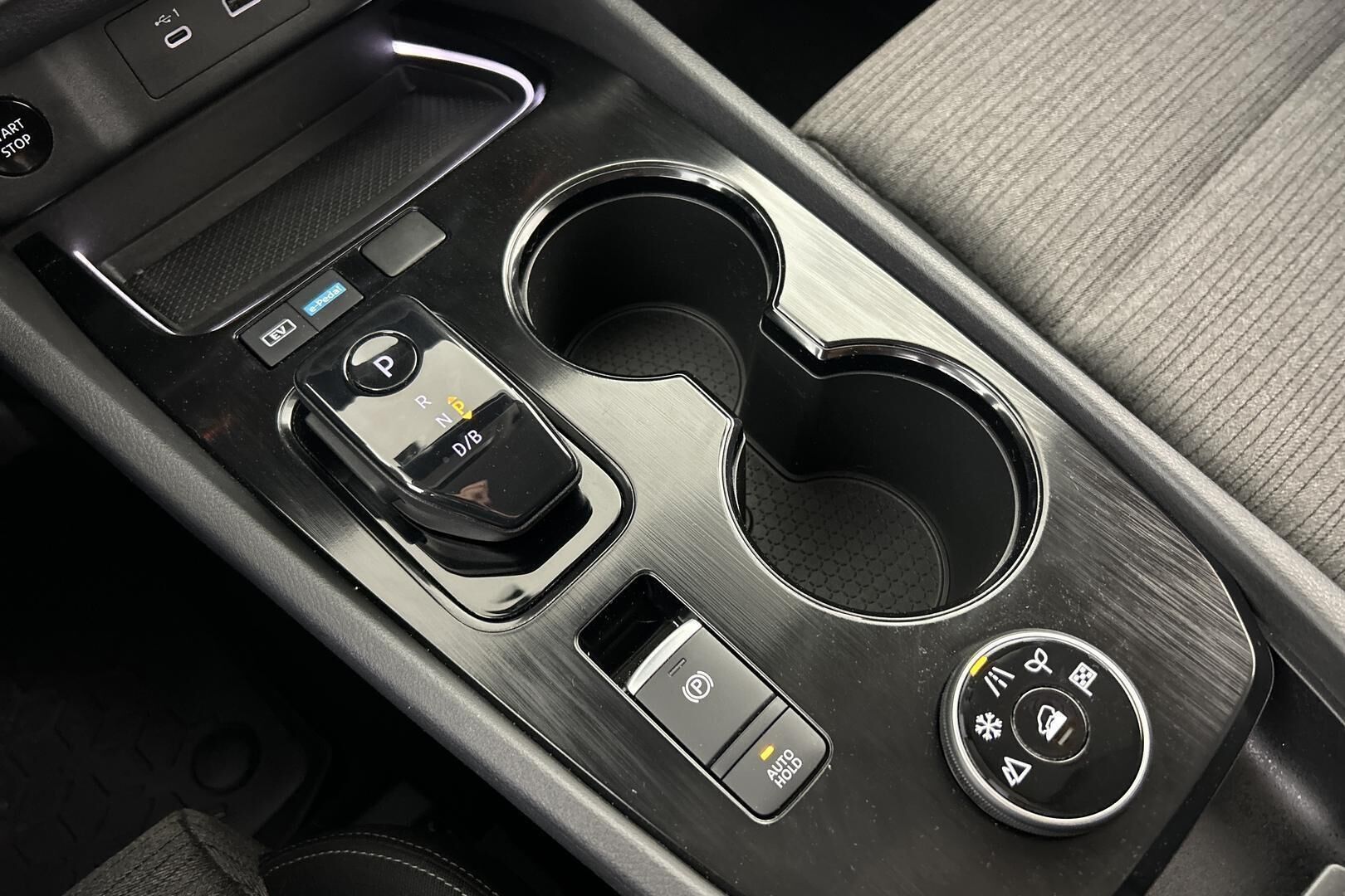 Nissan X-Trail iso kuva 19