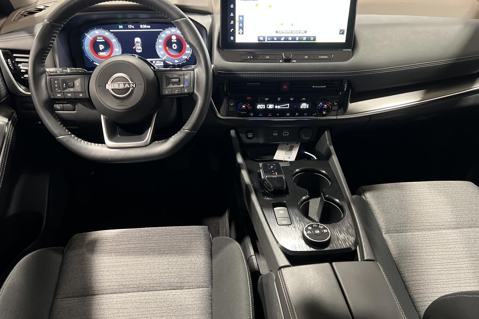 Nissan X-Trail iso kuva 9
