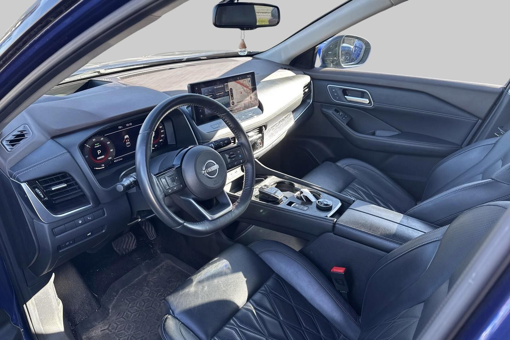 Nissan X-Trail iso kuva 2