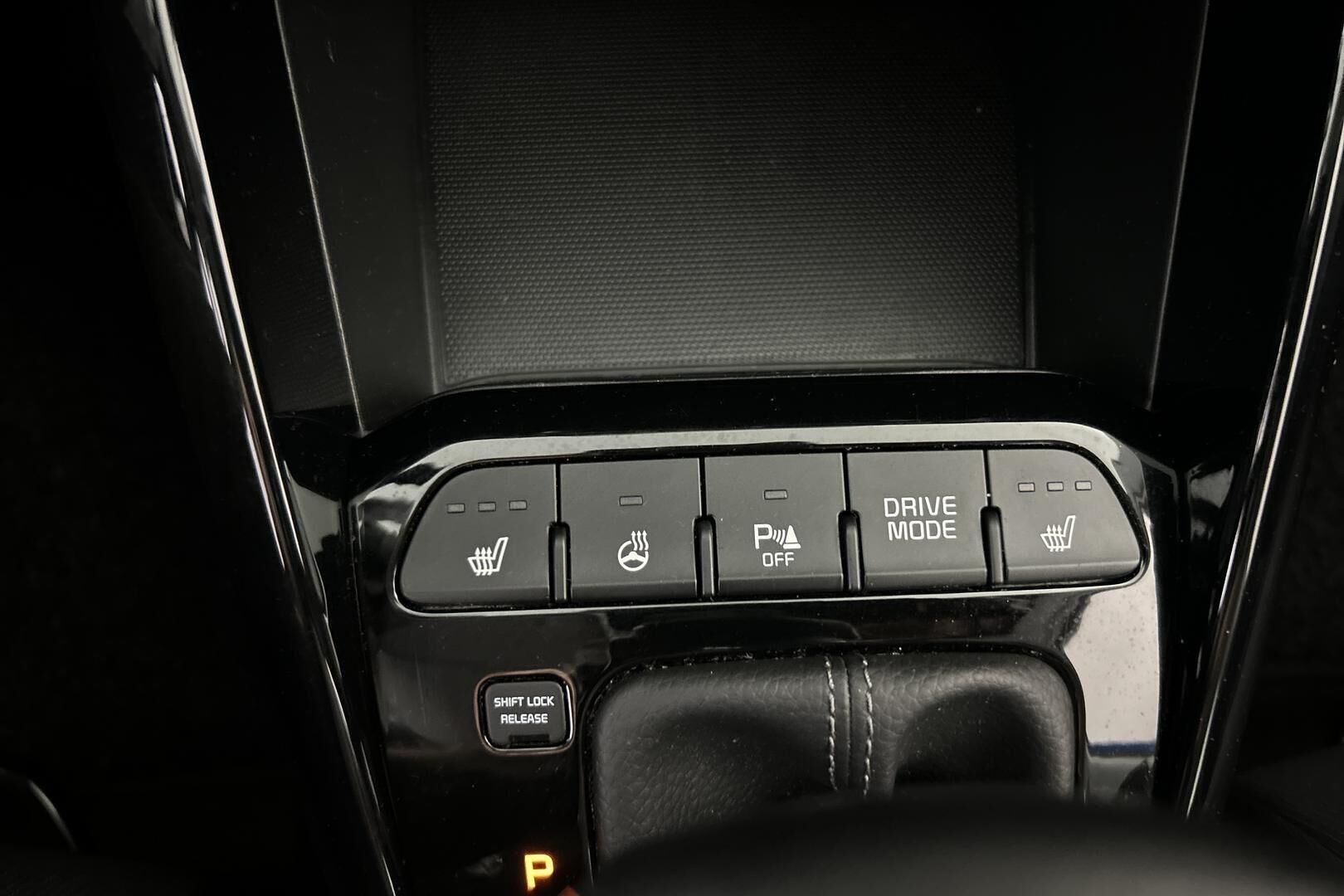 Kia Rio iso kuva 18