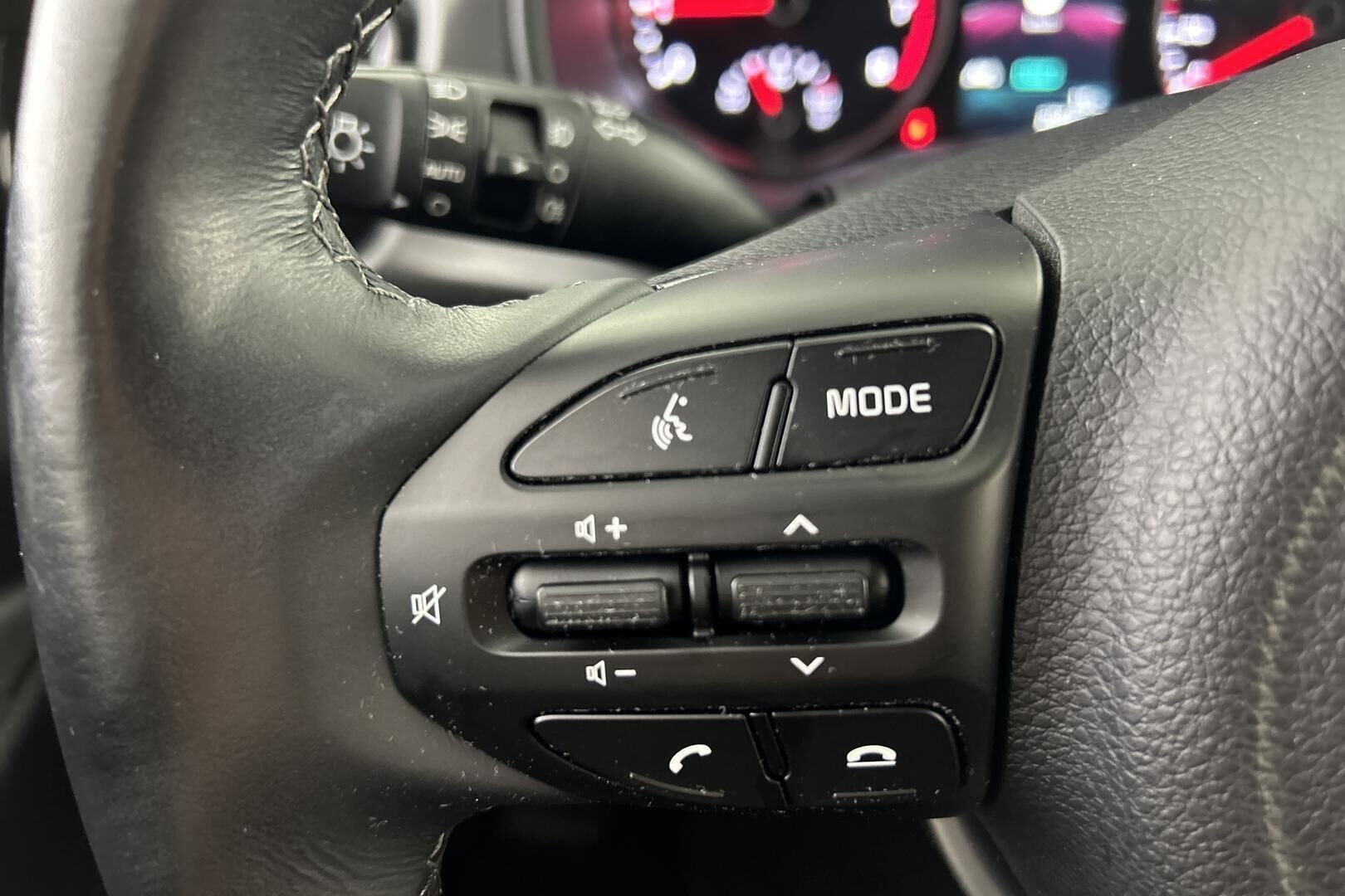 Kia Rio iso kuva 20