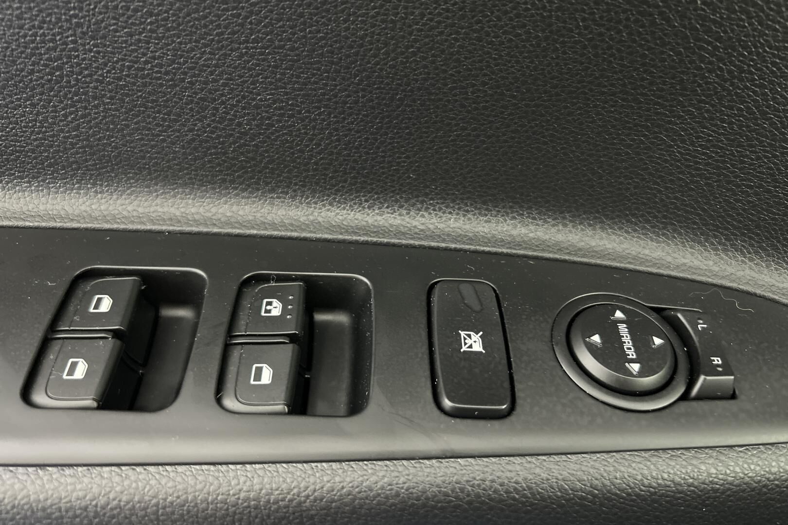 Kia Rio iso kuva 23