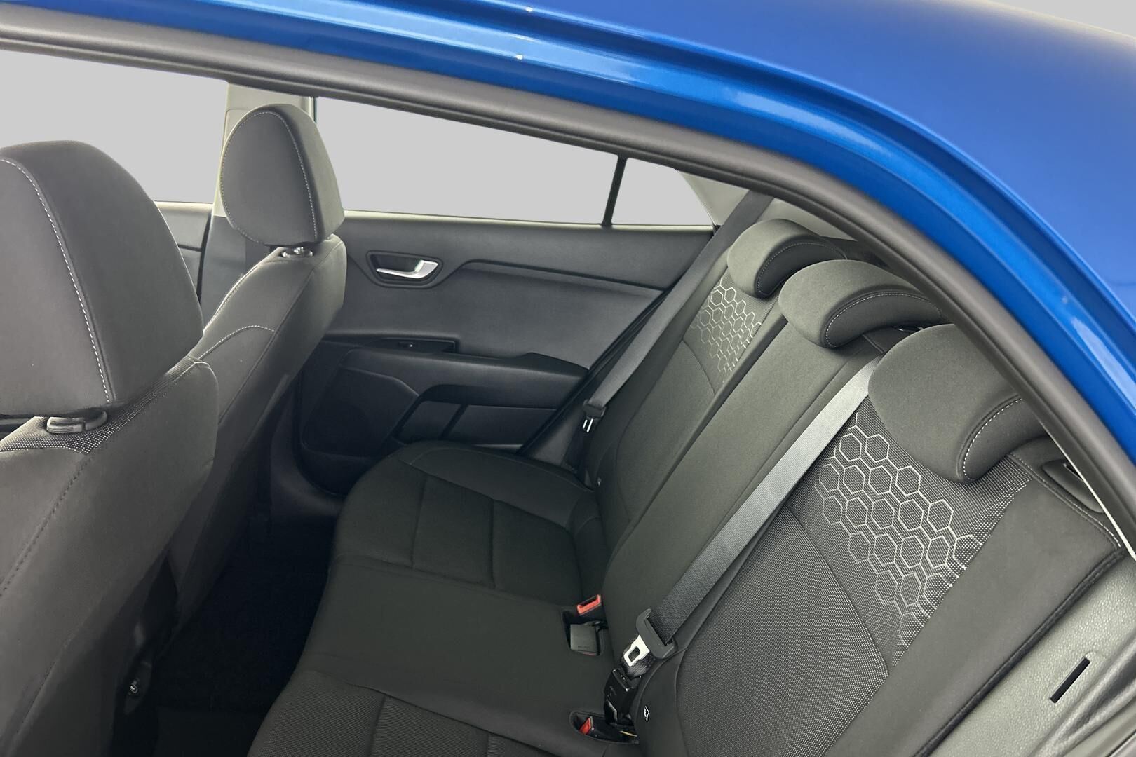 Kia Rio iso kuva 9