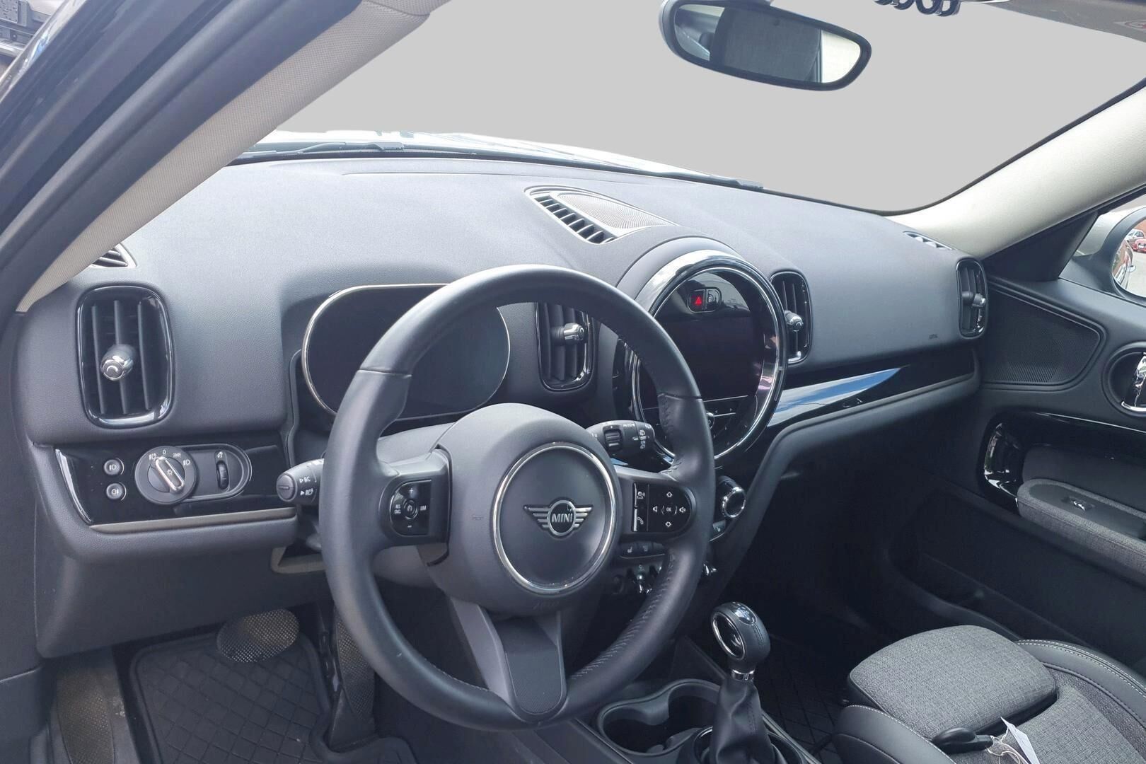 MINI Countryman iso kuva 2