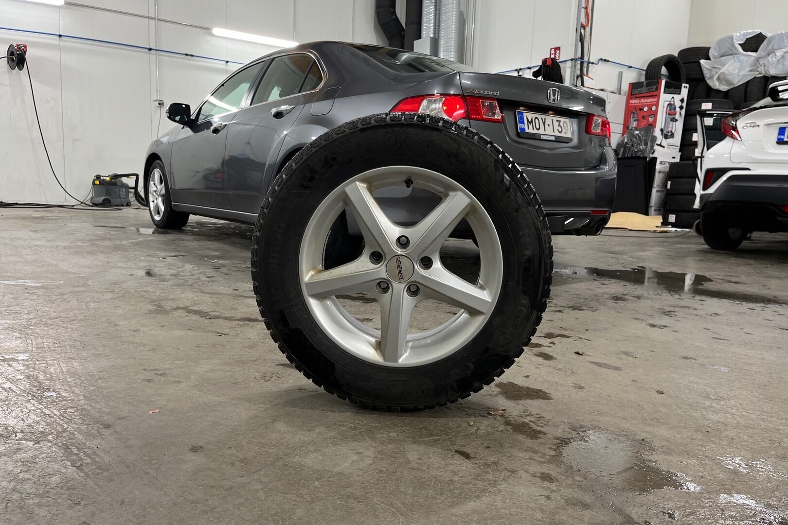 Honda Accord iso kuva 13