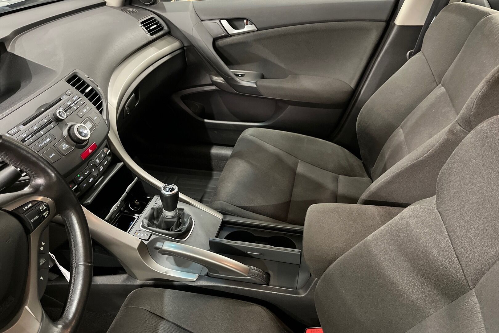 Honda Accord iso kuva 7