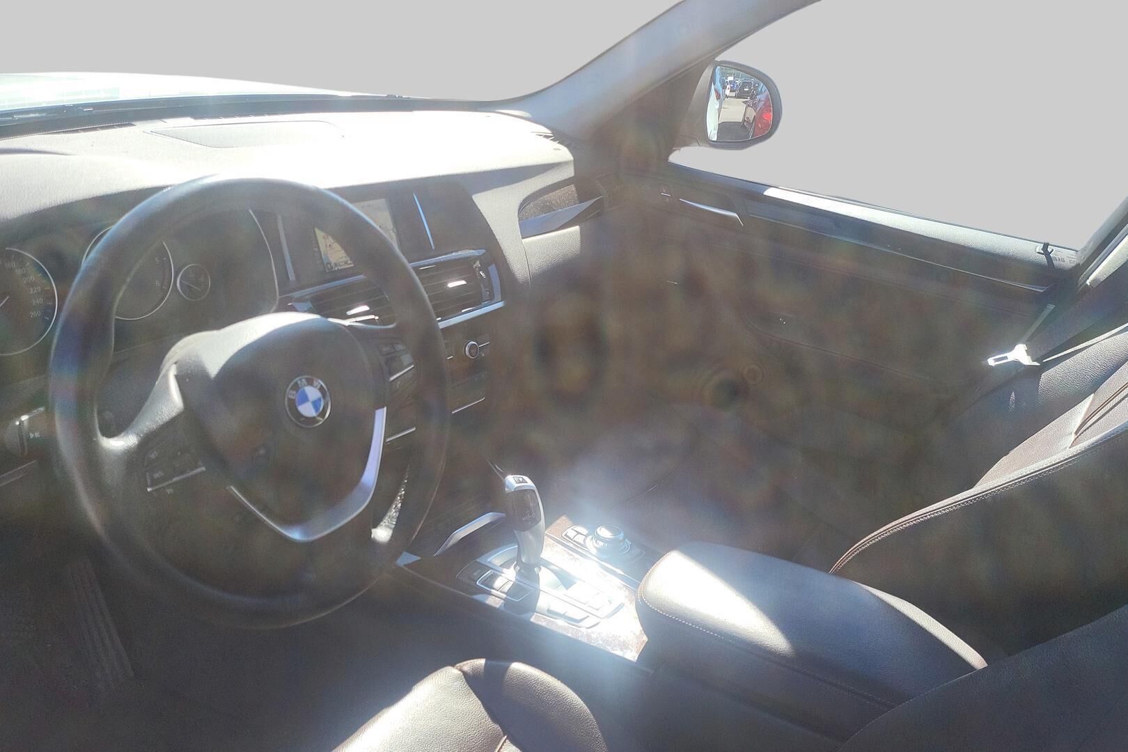 BMW X3 iso kuva 2