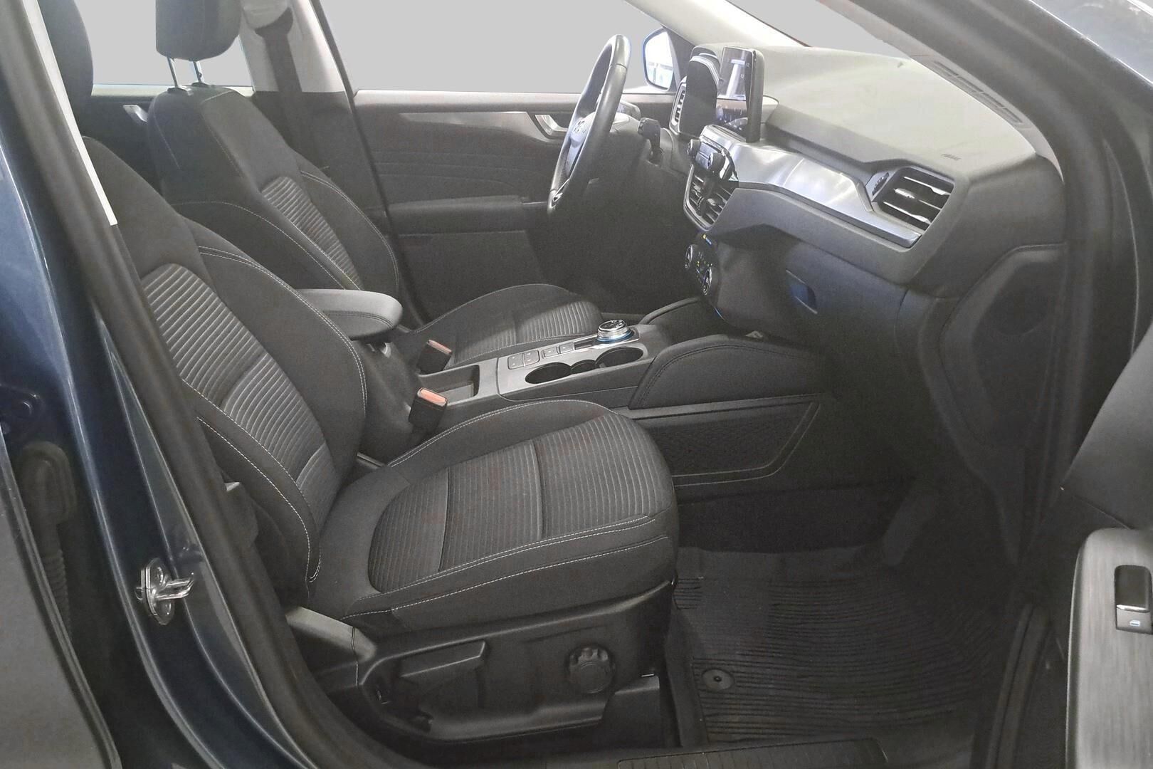 FORD KUGA iso kuva 3