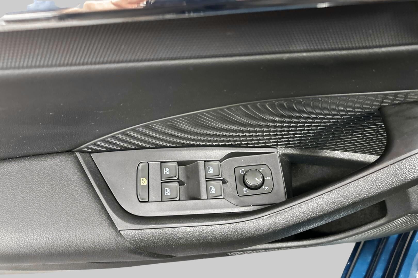 Skoda Octavia iso kuva 24