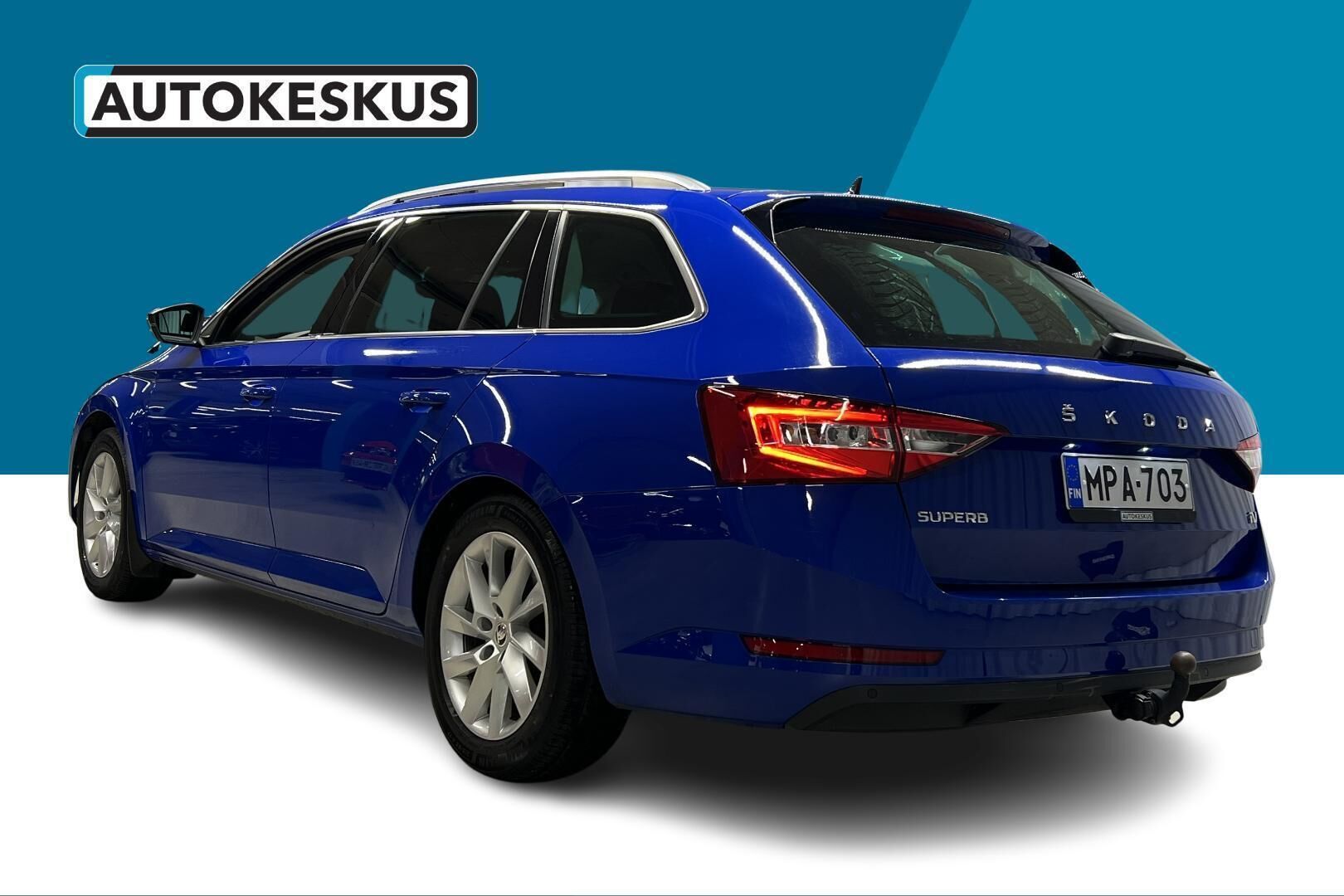 Skoda Superb iso kuva 7