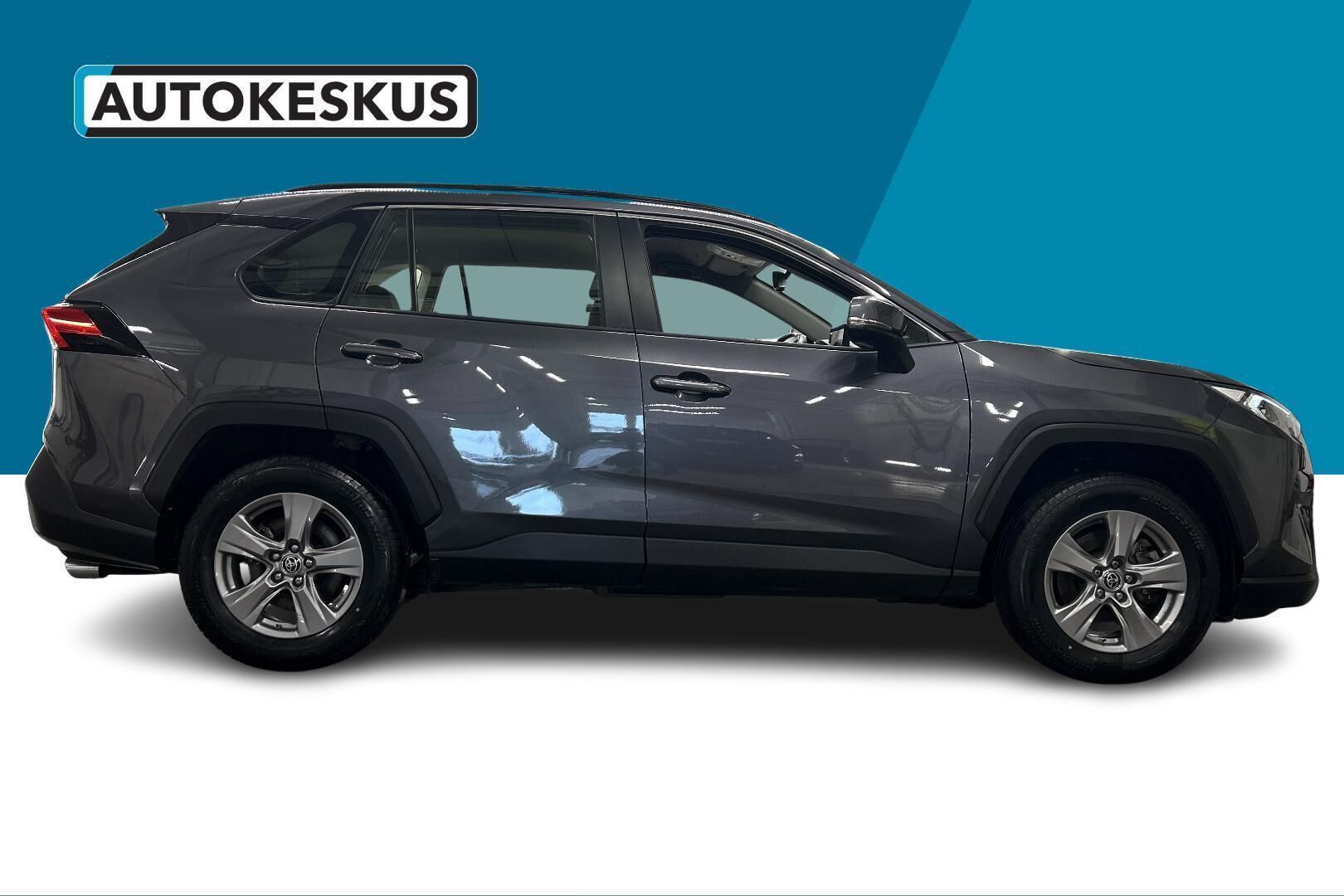 Toyota RAV4 iso kuva 2