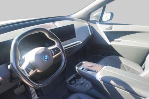 BMW iX esikatselu 1