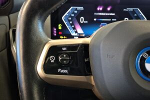 BMW iX esikatselu 19