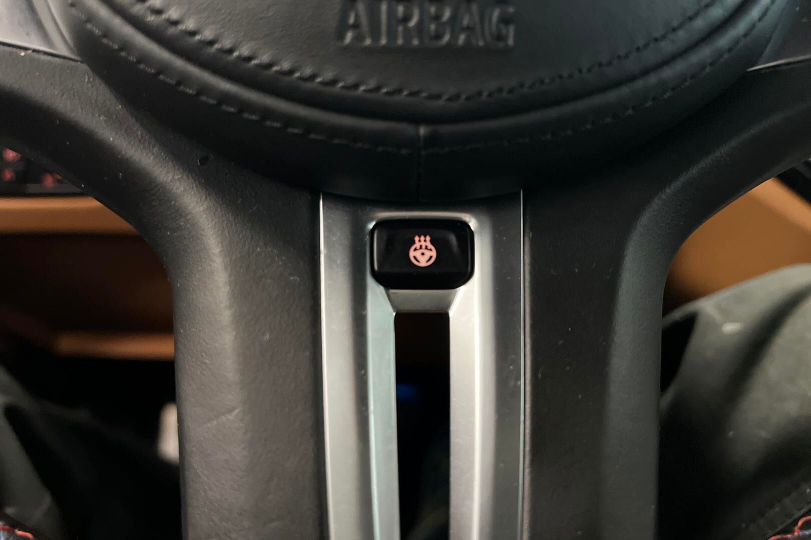 BMW i4 iso kuva 19