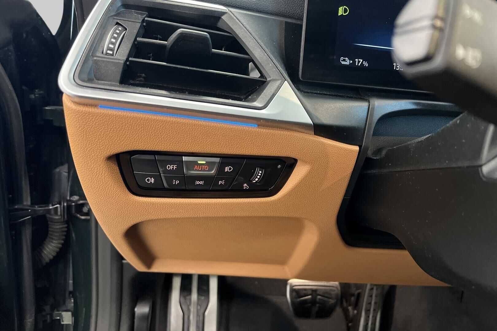 BMW i4 iso kuva 21