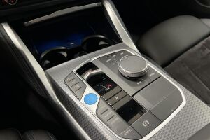 BMW i4 esikatselu 13